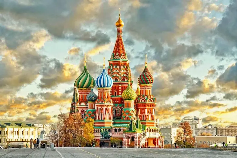 کلیسای جامع سنت باسیل، مسکو– سبک اکلکتیک