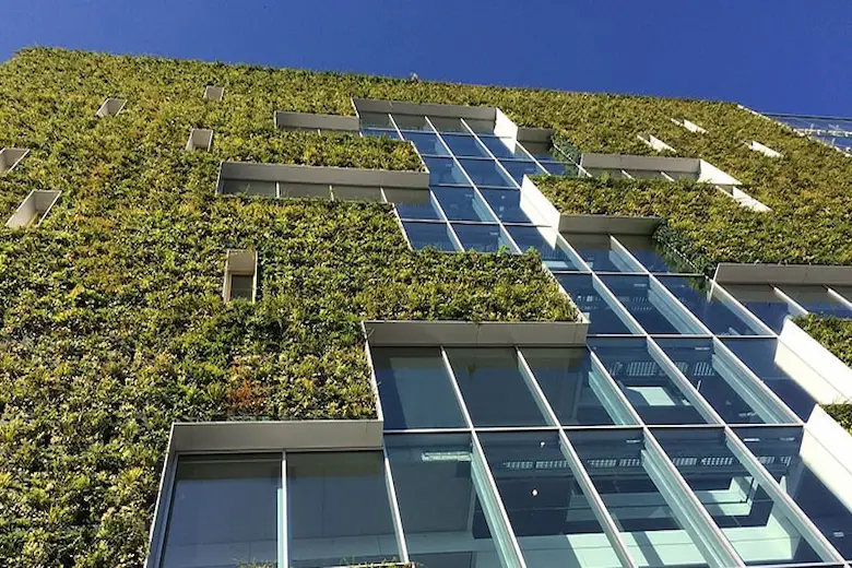 تصویری از معماری سبز - a picture of green architecture