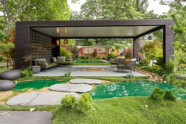 تصویری از فضای سبز ویلا - a picture of Villa green space