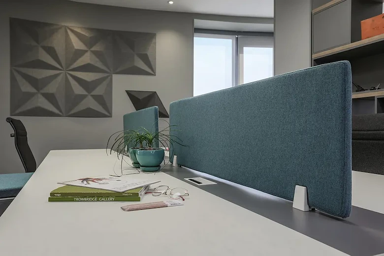 تصویری از دیوارپوش اکوستیک پارچه ای - Image of fabric acoustic wall covering