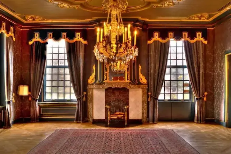 تصویری از دکوراسیون کلاسیک - a picture of Classic decoration